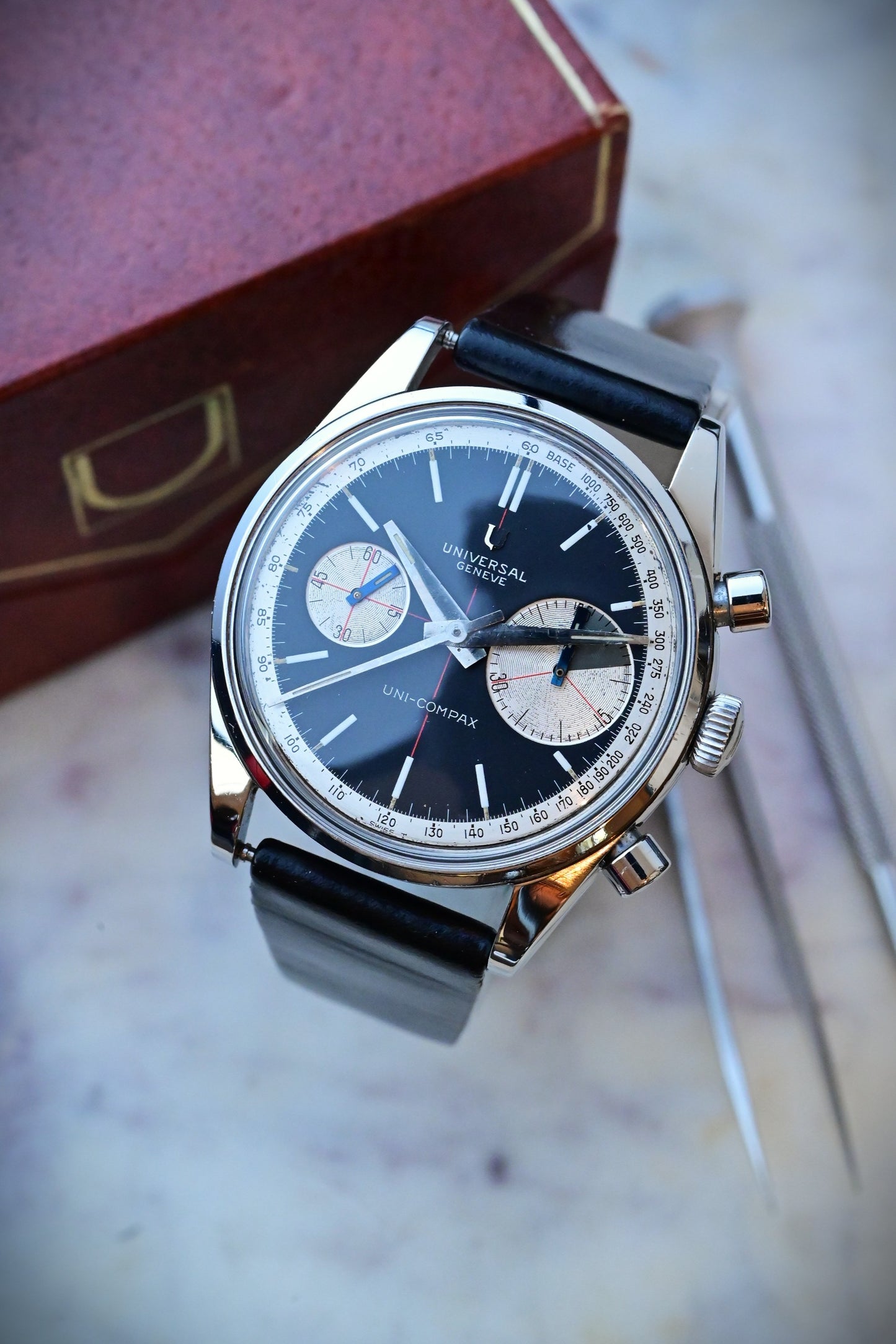 UNIVERSAL GENEVE Uni-Compax "BIG EYE" Ref. 884100/01