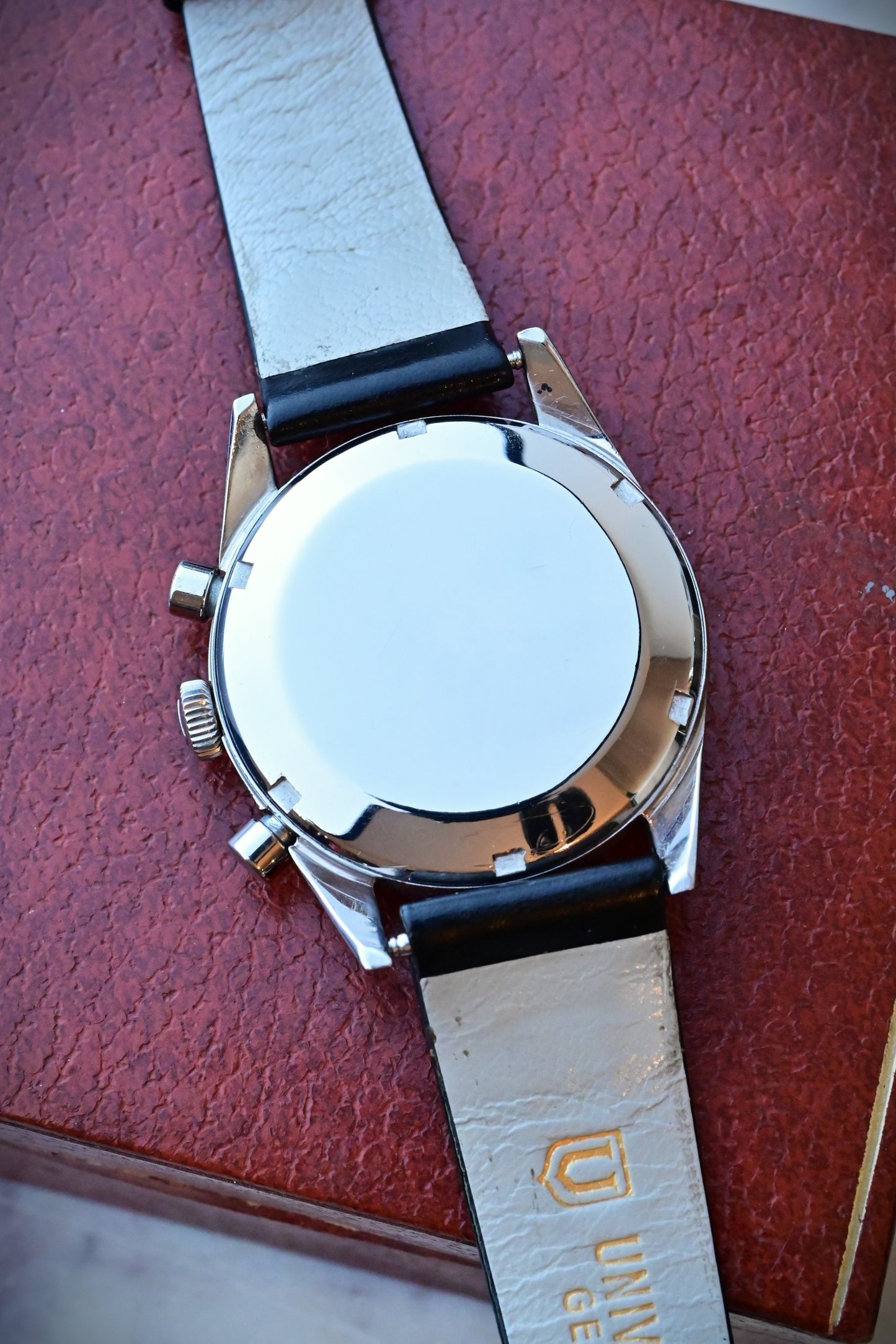 UNIVERSAL GENEVE Uni-Compax "BIG EYE" Ref. 884100/01
