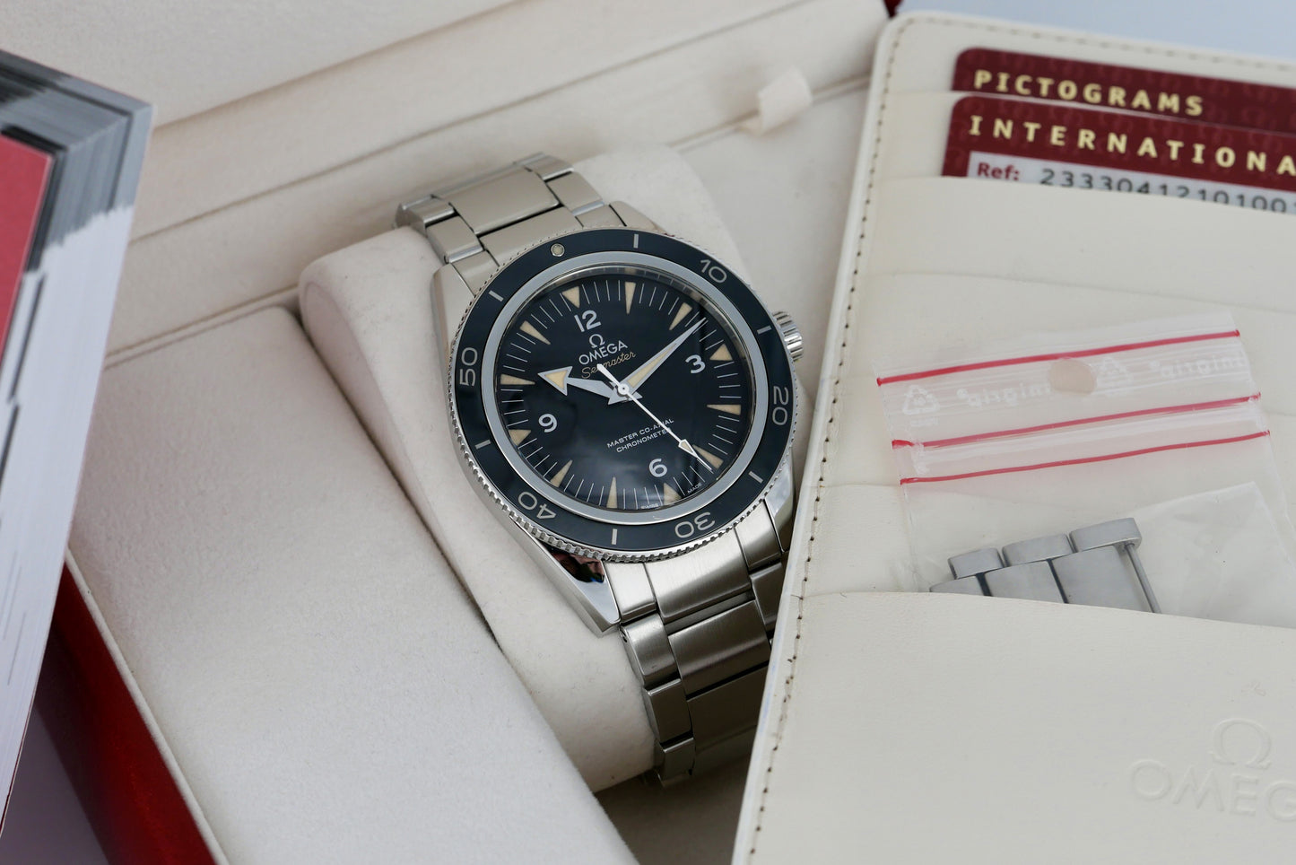OMEGA Seamaster 300 Heritage Ref. 233.30.41.21.01.001