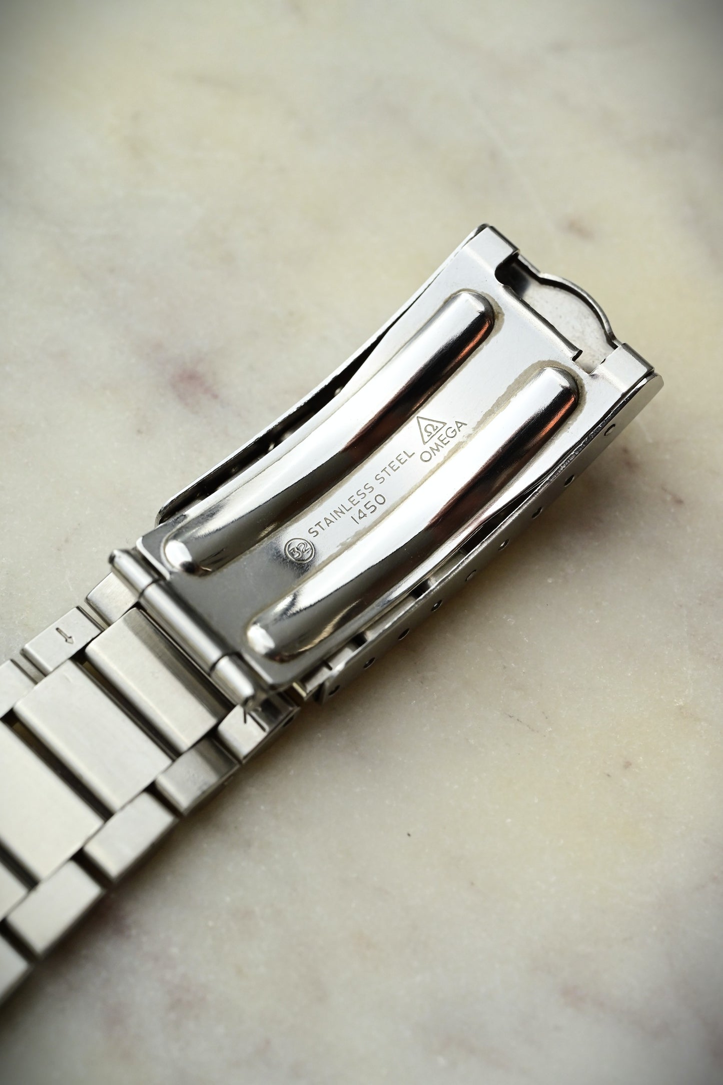 OMEGA Speedmaster Ref. 145.022