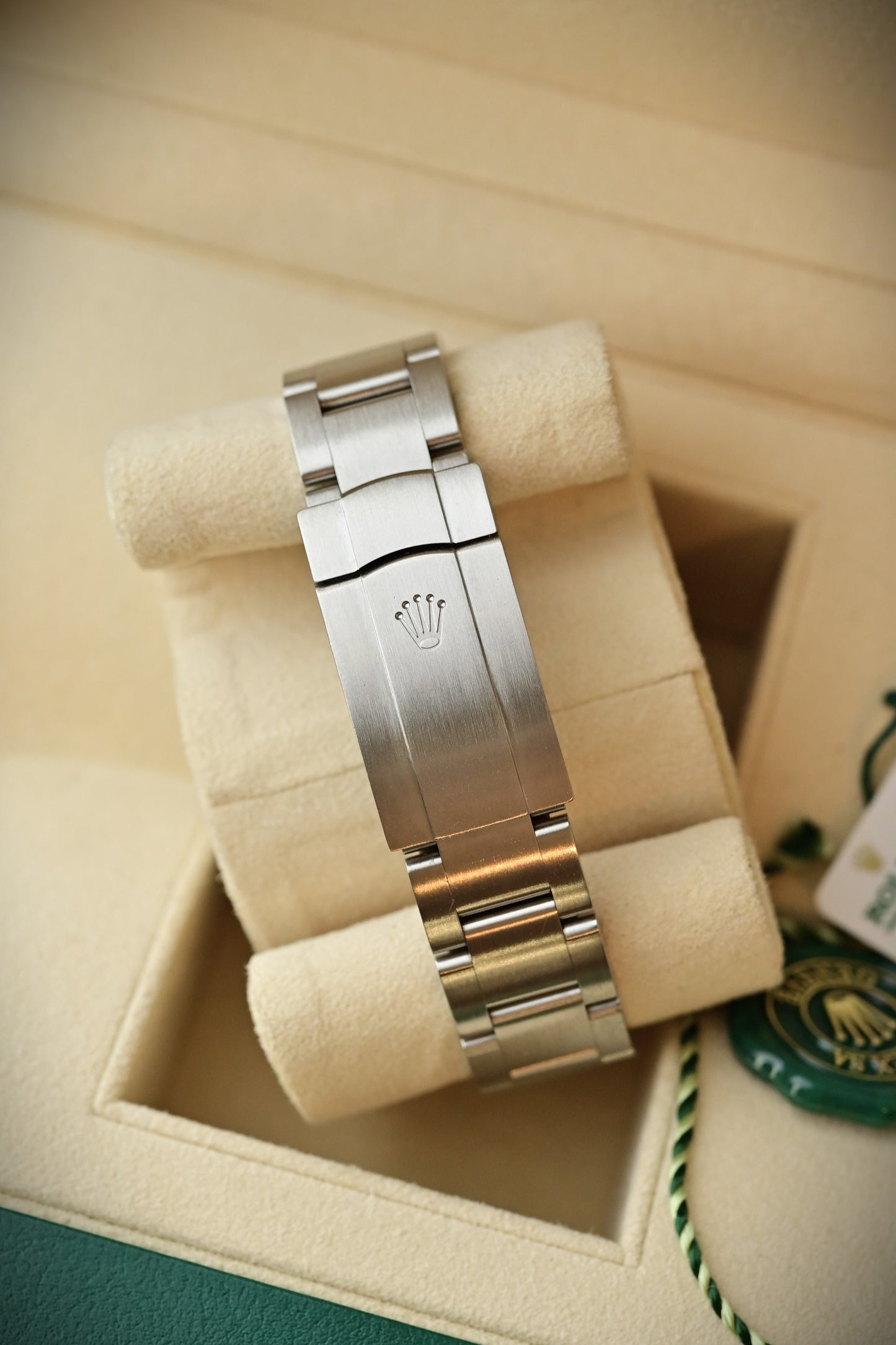 ROLEX Oyster Perpetual 39 Ref. 114300