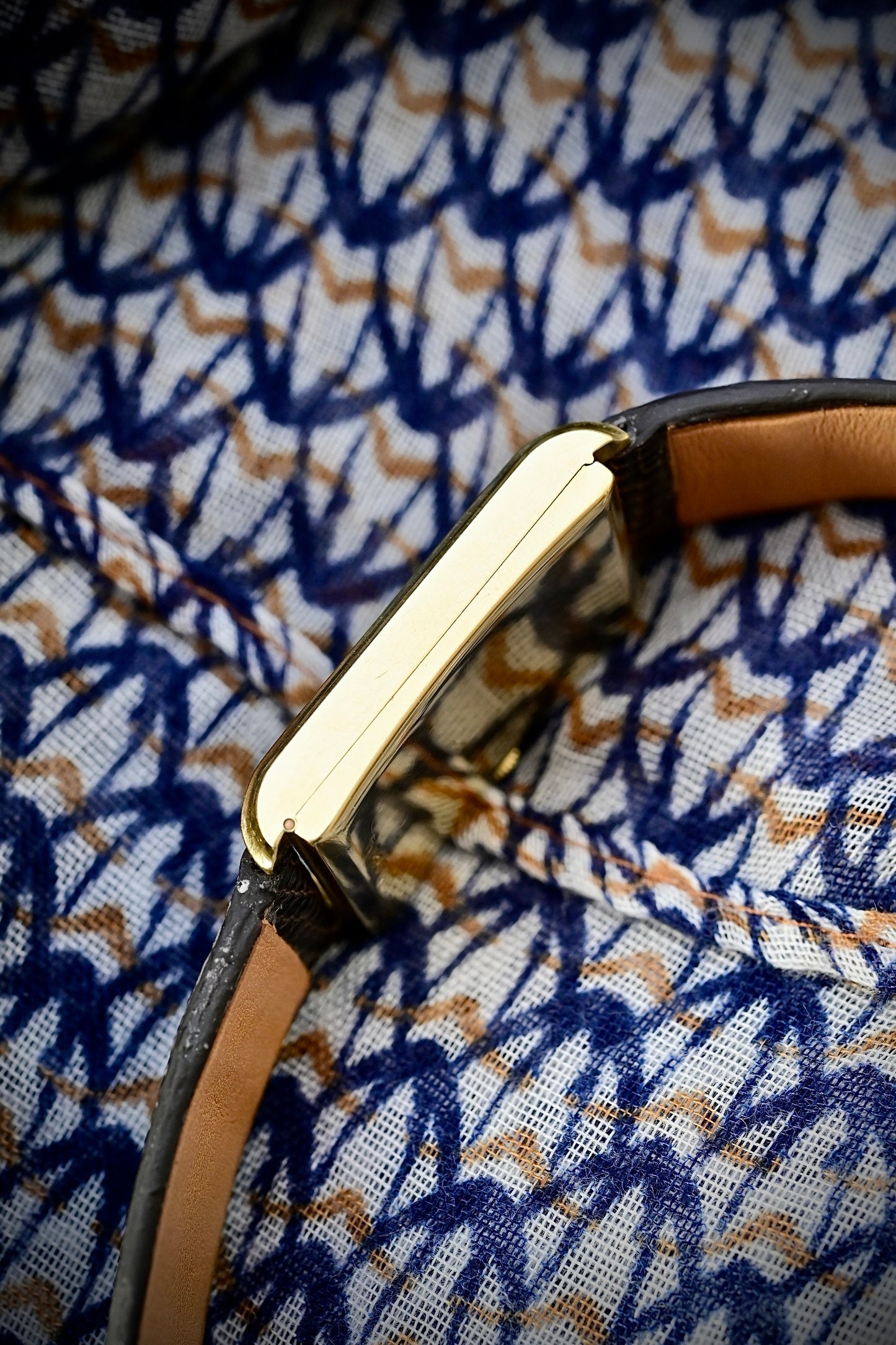 MIDO "Direct Time"/"Jumping Hours"