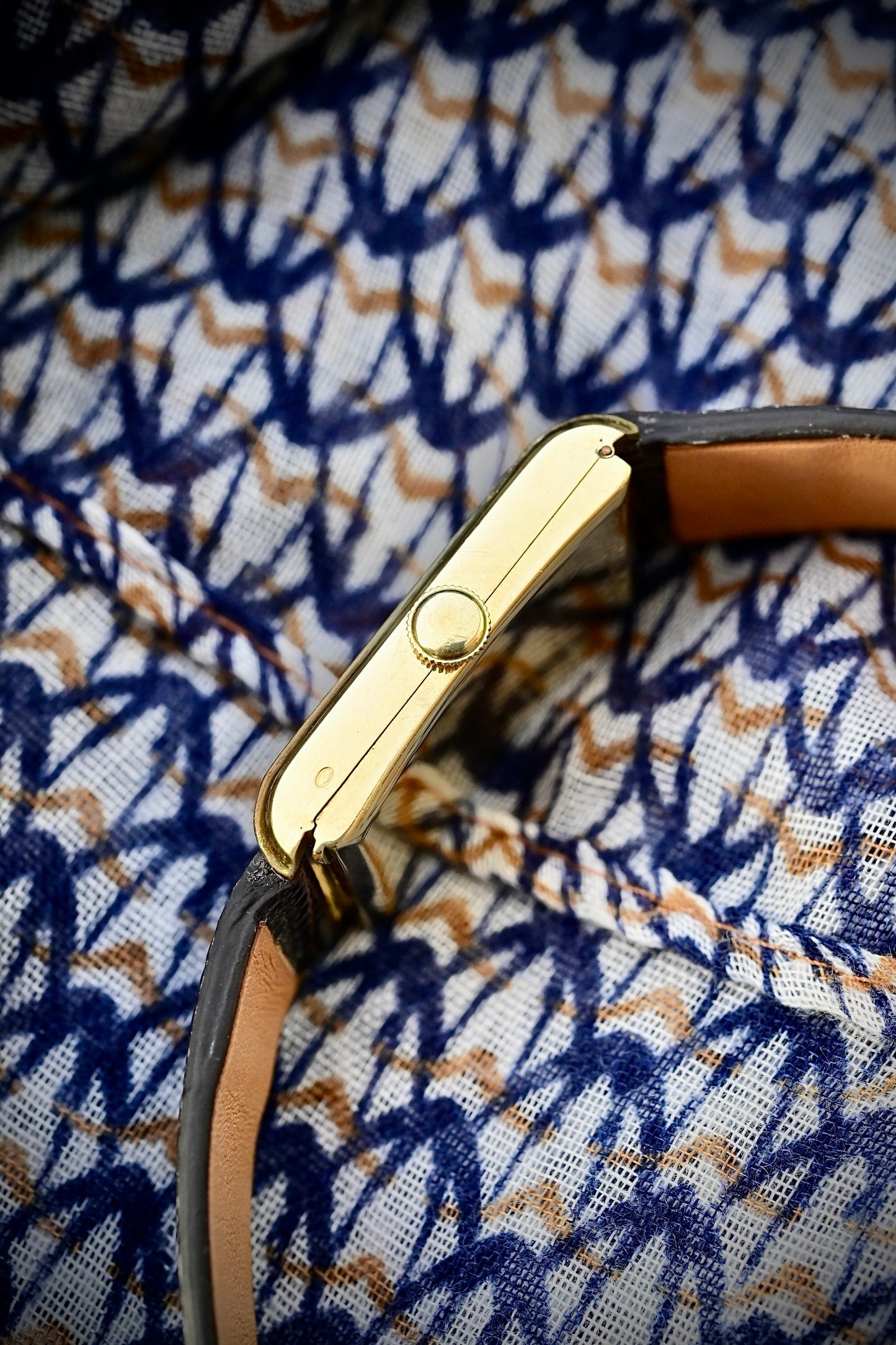 MIDO "Direct Time"/"Jumping Hours"