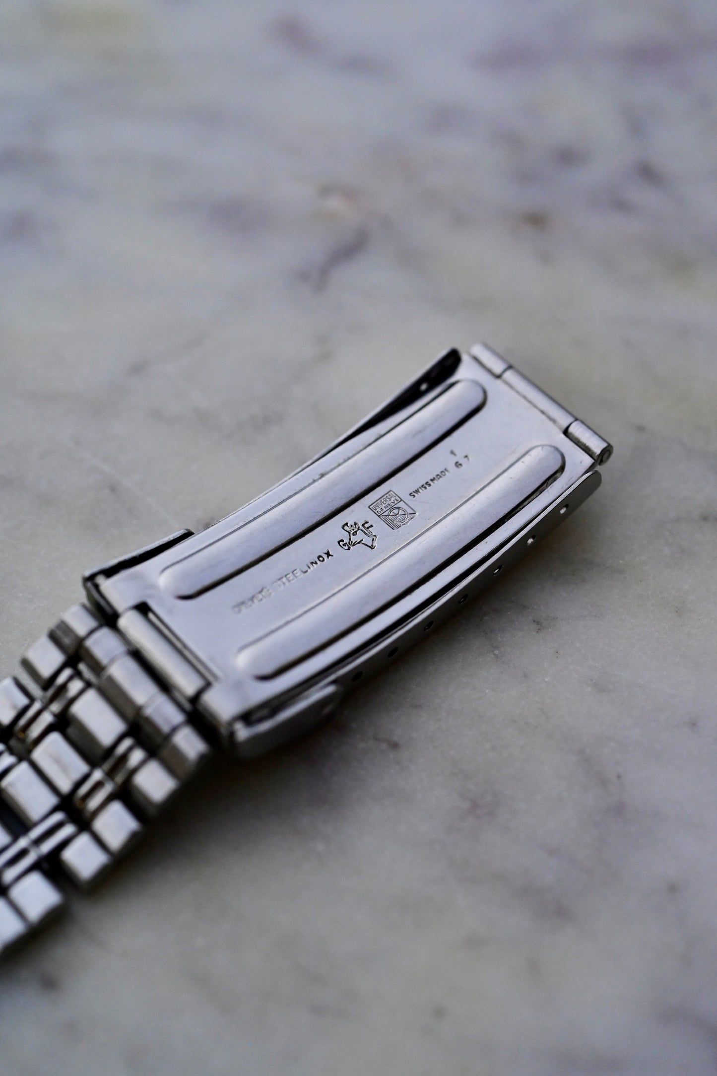 UNIVERSAL GENEVE Polerouter Sub "Asymétrique" Ref. 869109