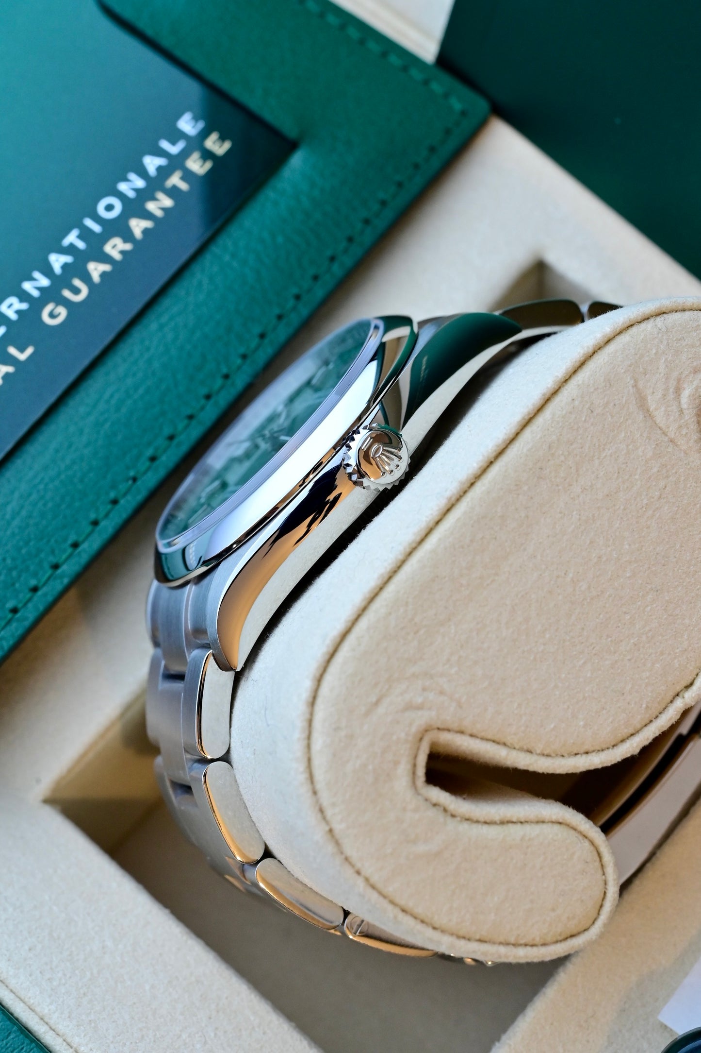 ROLEX Oyster Perpetual 36 Neuve Ref. 126000