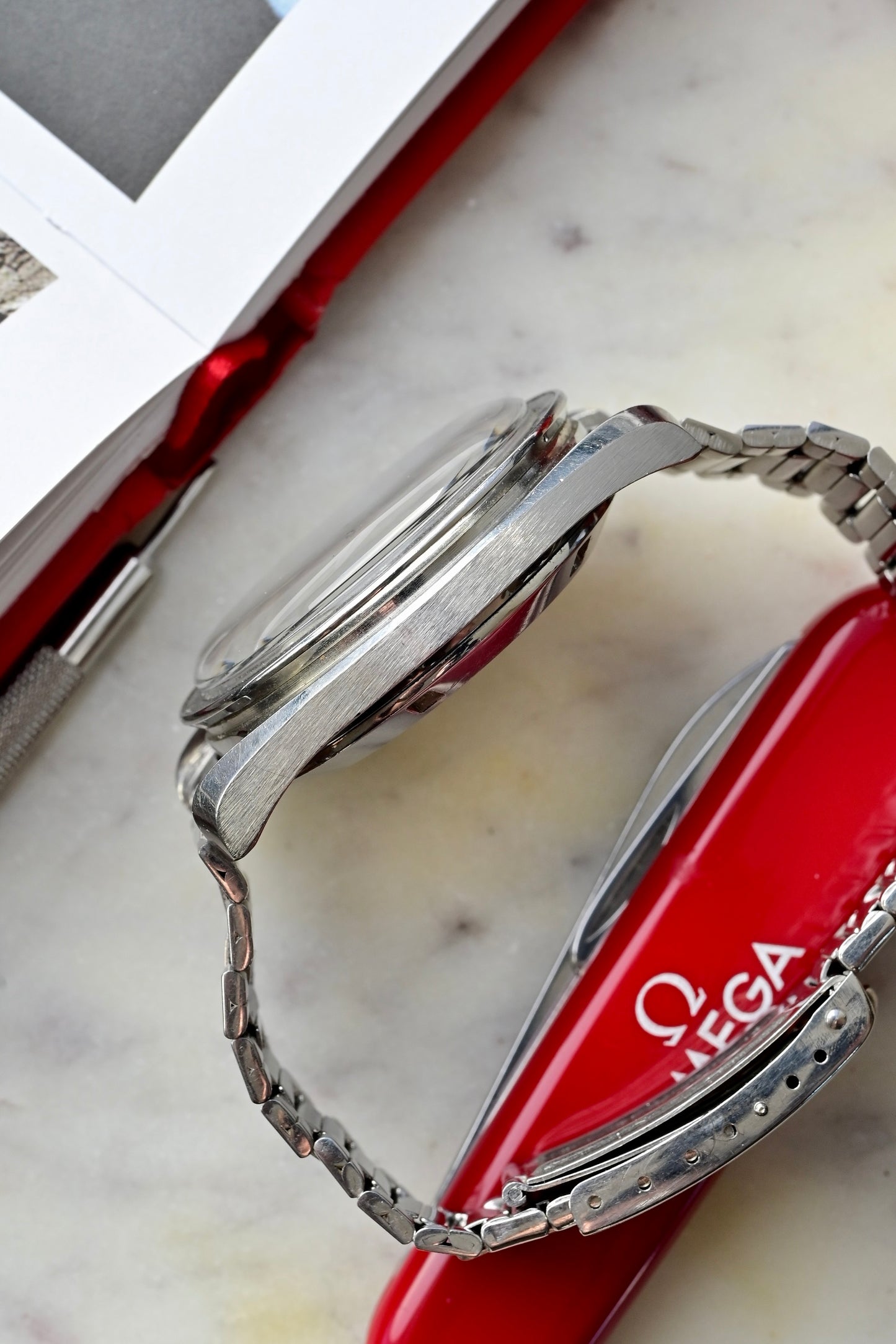 OMEGA Speedmaster Ref. 105012-66 HF