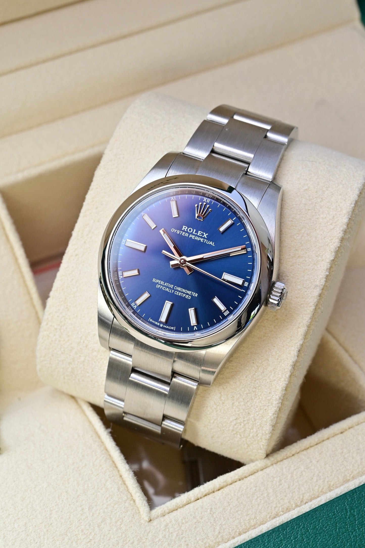 ROLEX Oyster Perpetual Ref. 124200