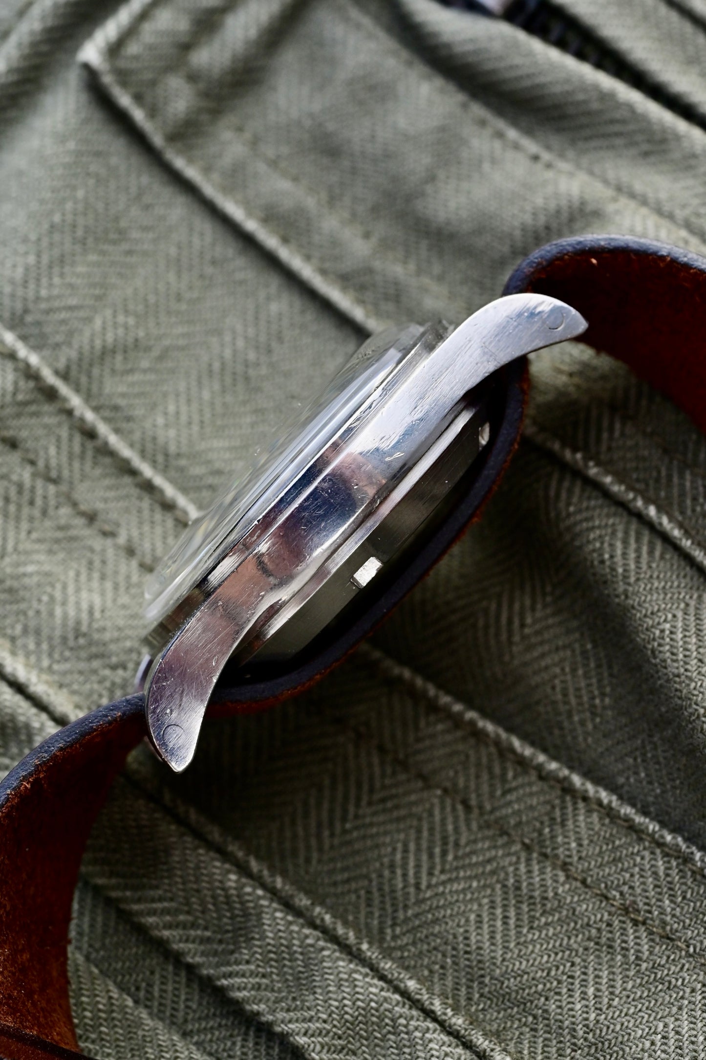 OMEGA military Royal Air Force "Fat Arrow" Ref. CK 2777