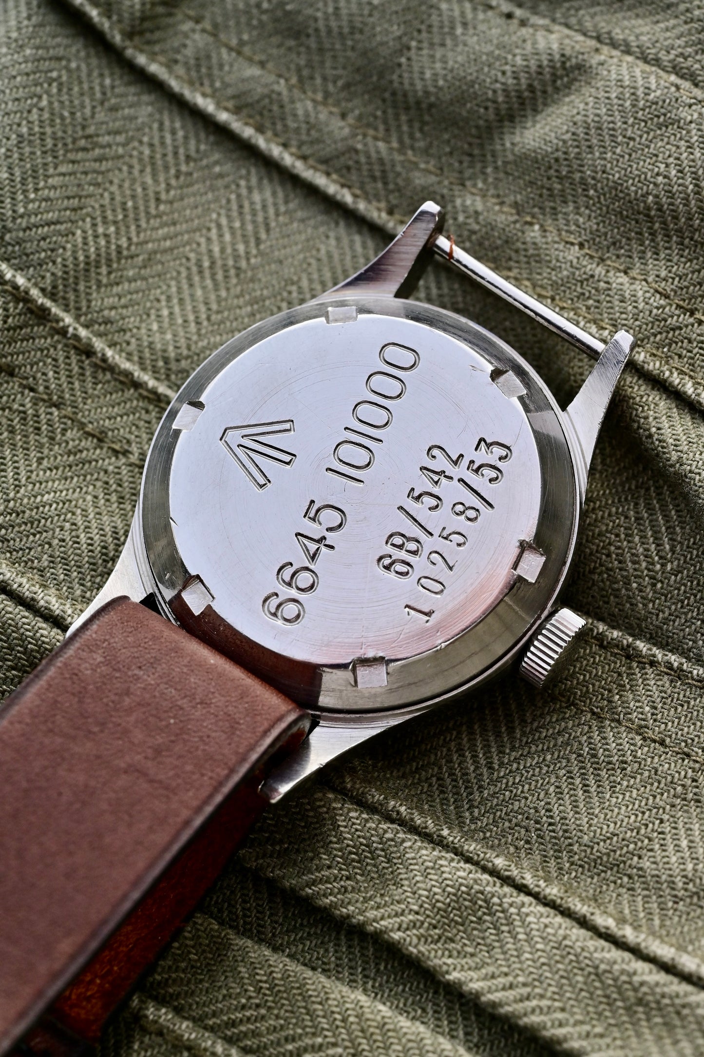 OMEGA military Royal Air Force "Fat Arrow" Ref. CK 2777