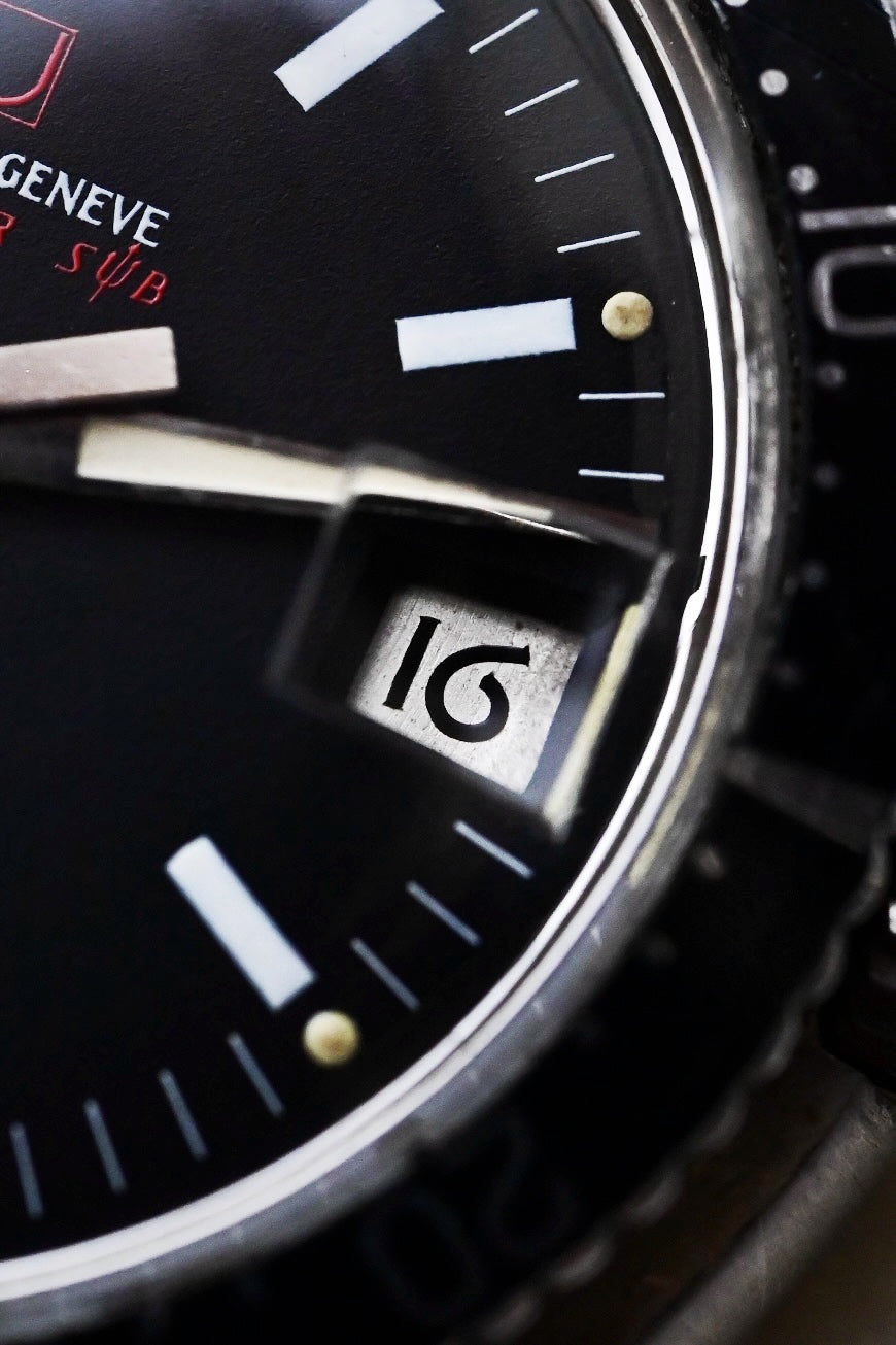 UNIVERSAL GENEVE Polerouter Sub "Asymétrique" Ref. 869109
